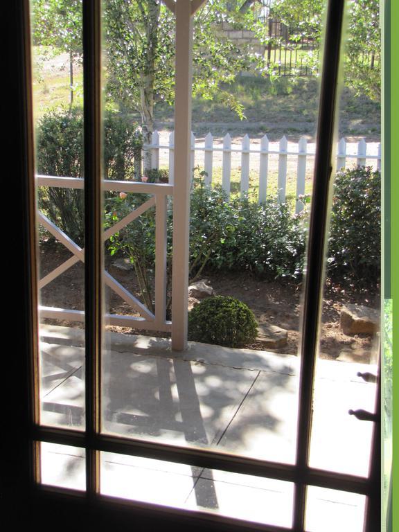 Sandstone Chameleon Guest House Fouriesburg Extérieur photo